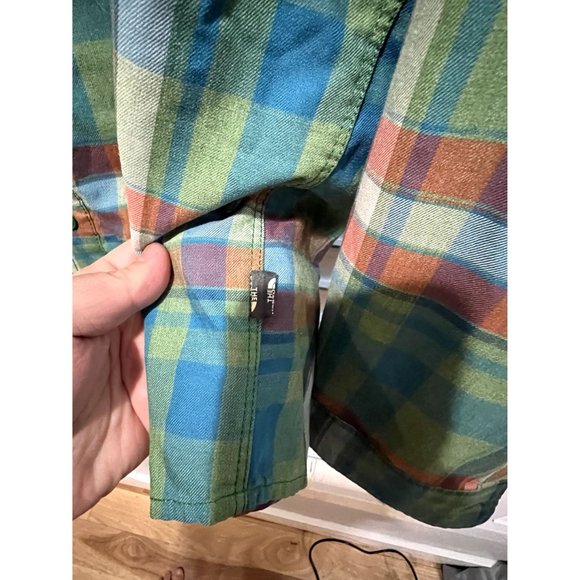 North Face Long Sleeve Button Up Shirt - Size L - Picture 4 of 5